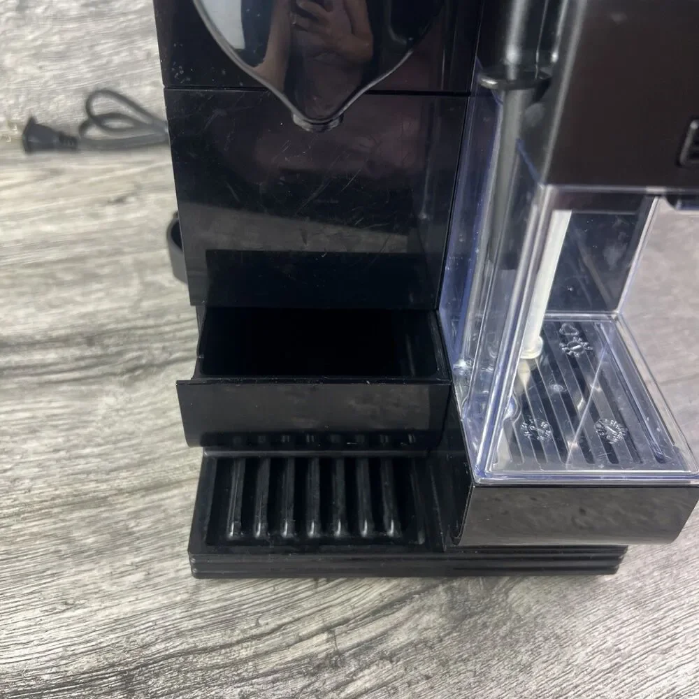 DeLonghi Nespresso EN520B Coffee Latte Machine Black Espresso Cappuccino Tested